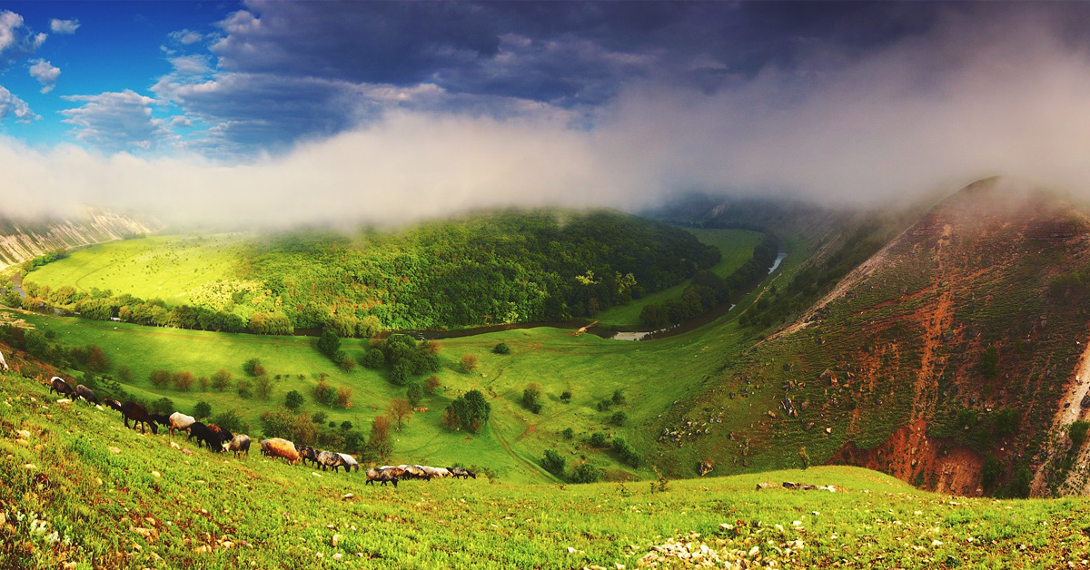 Moldova este. Природа Молдовы Молдавии. Горы в Молдавии. Молдавия Sights Moldavia. Климат Молдавии.